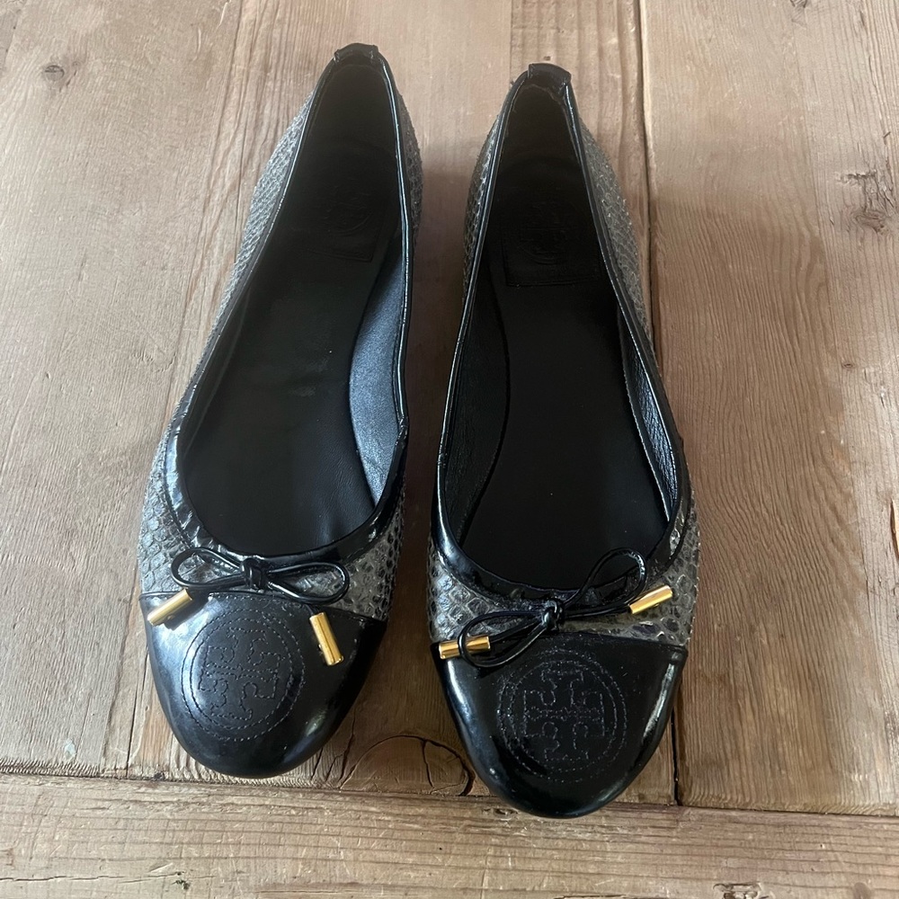 🖤Tory Burch woman black gray Snake Skin Pattern flat shoes